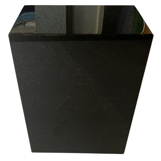 Upright cremation urn
